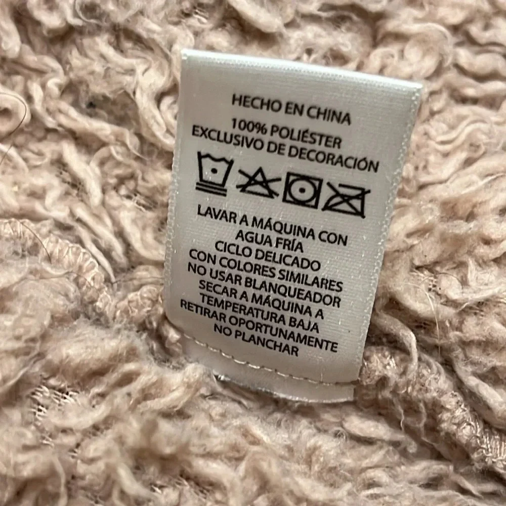 Natori Teddy plush fuzzy pink blush front pockets short robe, *missing belt* - Picture 9 of 17